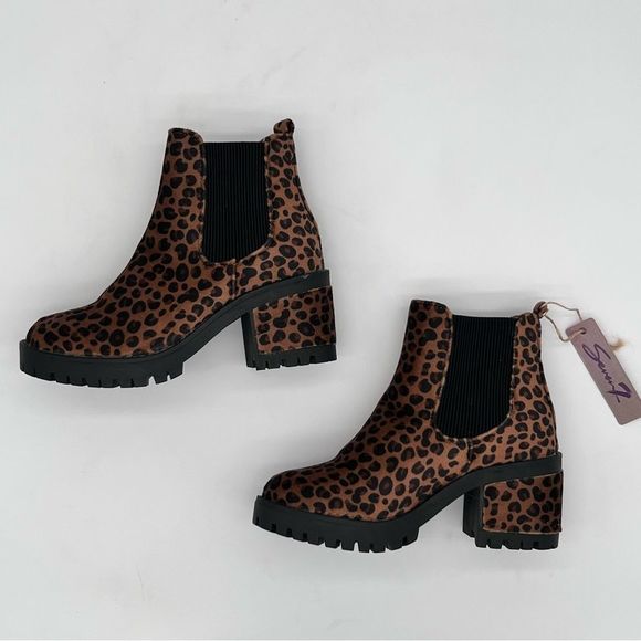 SEVEN7 Women’s Berlin Lug Sole Bootie Leopard 7 - Picture 9 of 11
